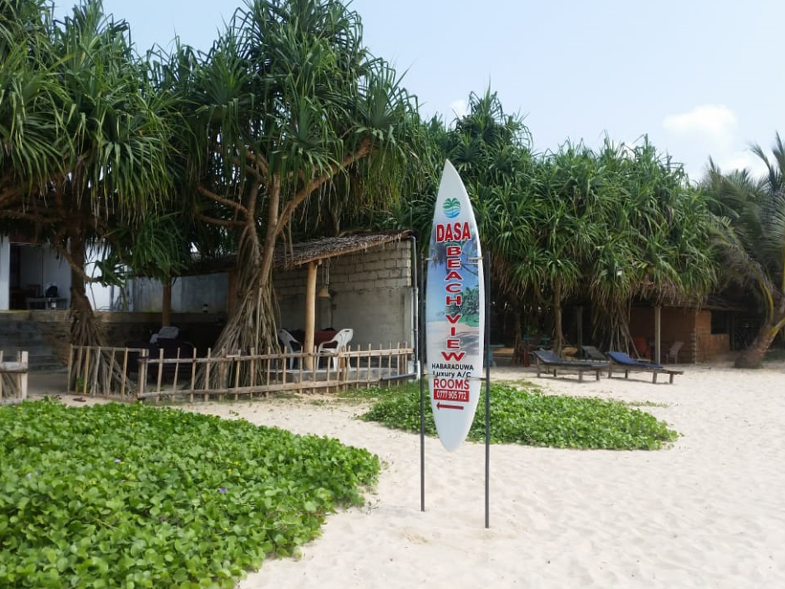 Unawatuna AC Rooms beach front